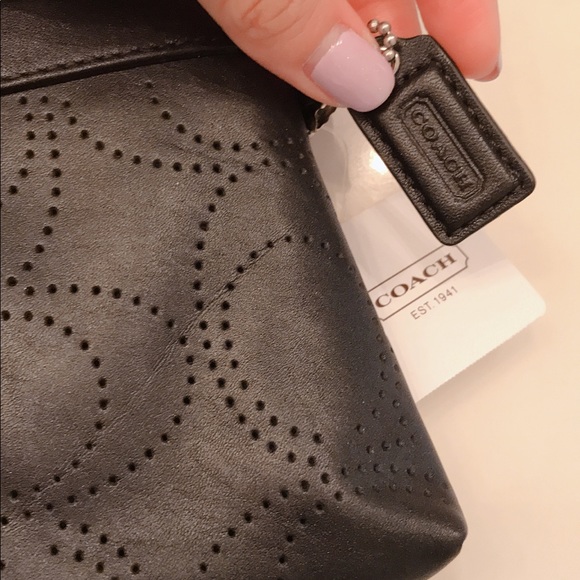 NWT coach • eyelet wristlet - Picture 4 of 5